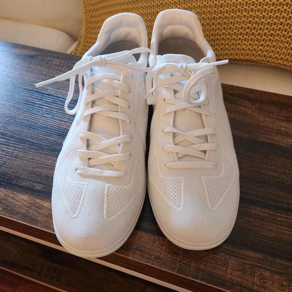 Rothy's RS01 Men's White Sneakers Shoes Size 10